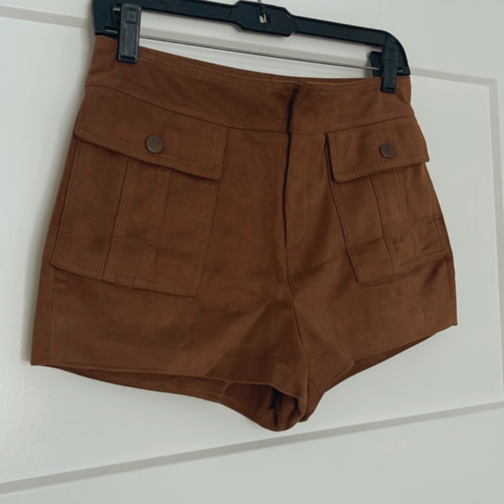 SOLD ❌❌Forever21 Faux Suede Cognac Shorts (S)